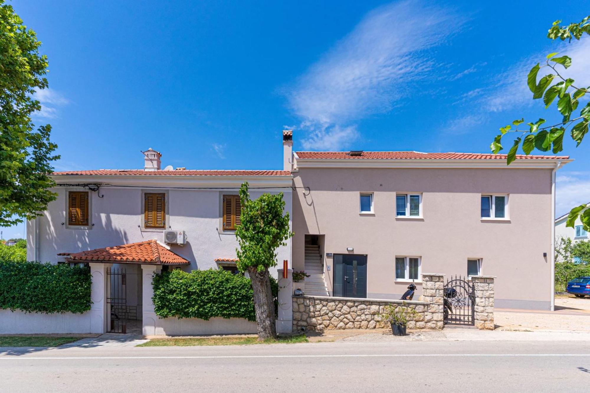 Rooms Kucic Cres Exterior foto