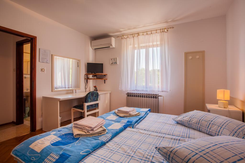 Rooms Kucic Cres Exterior foto