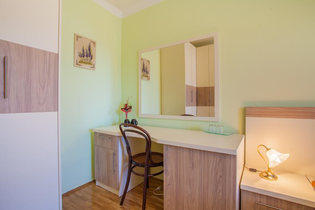 Rooms Kucic Cres Exterior foto