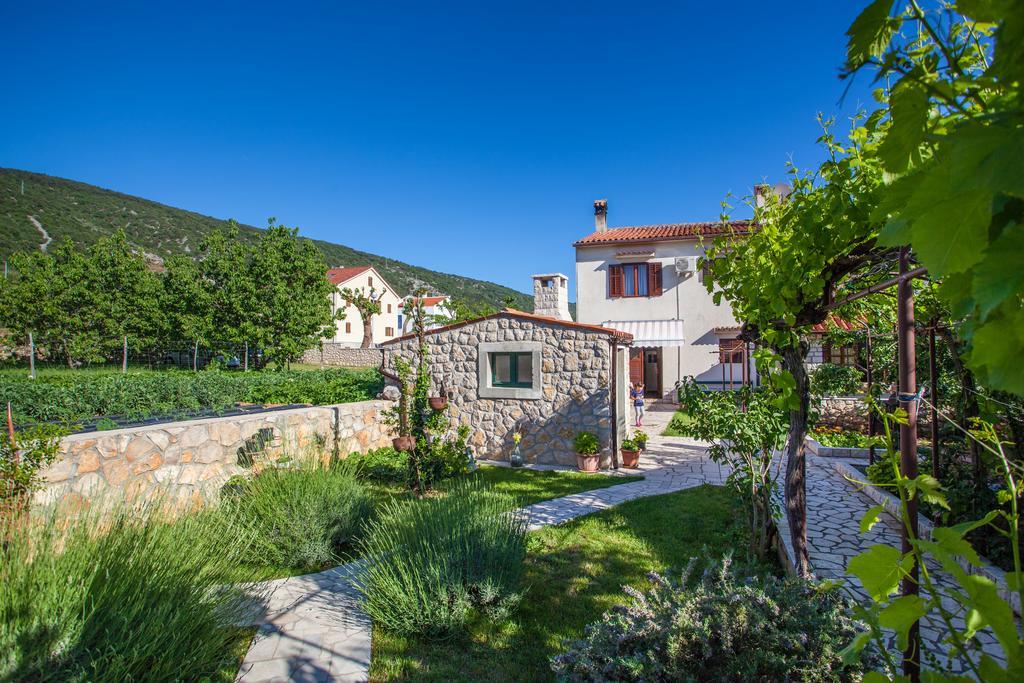 Rooms Kucic Cres Exterior foto